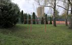 Pozůstatky dětského hřiště v Černovicích